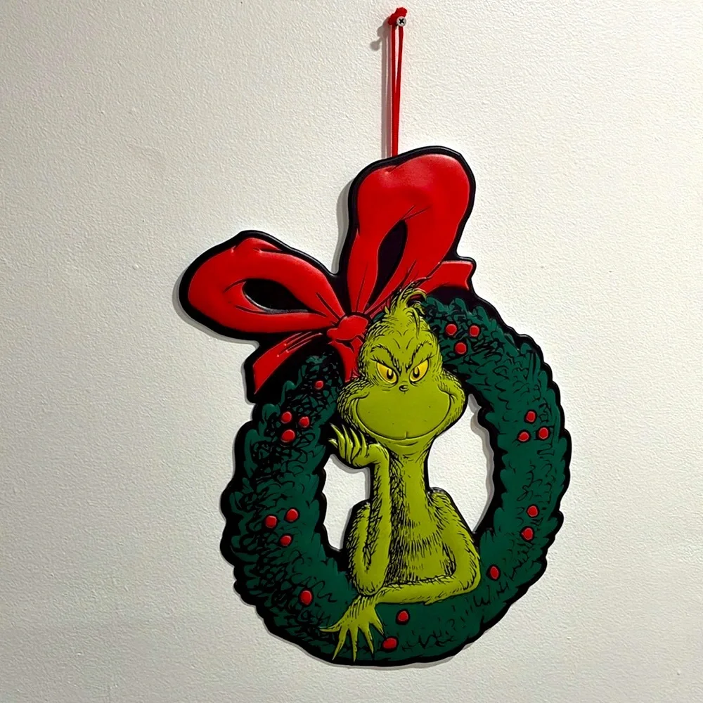 NWT- 17-1/4 x13- The Grinch- Metal Holiday Wreath Decoration w/ Large Red Bow
